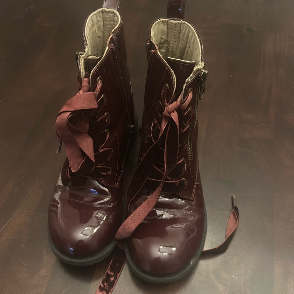 Girls boots. Size 13